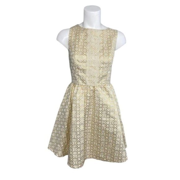 XHILARATION Cream Beige Metallic Gold Fit Flare Sleeveless Dress Sz Medium - Picture 1 of 10